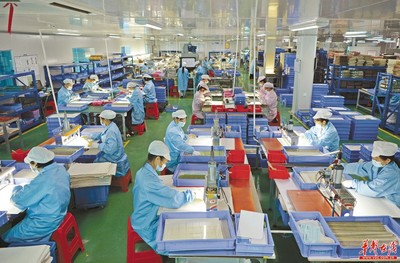 電子產(chǎn)品技術(shù)開發(fā)驅(qū)動(dòng)企業(yè)生產(chǎn)熱潮，中國(guó)智造揚(yáng)帆出海